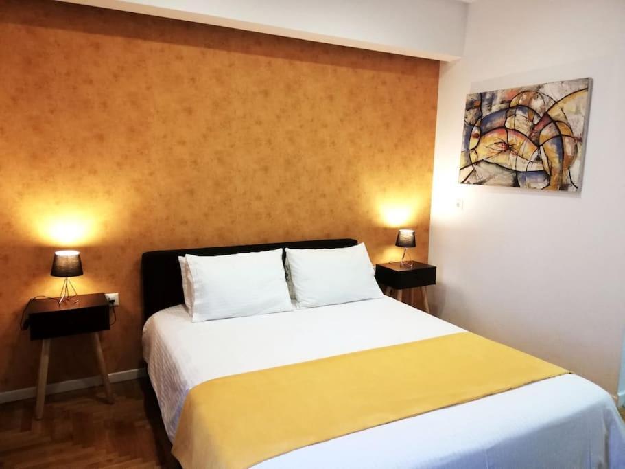 Modern Flat In City Center Atene Esterno foto